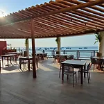 IATE PLAZA - CALÇADÃO - Frente Mar Flat 205