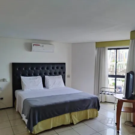 Iate Plaza - Calçadão - Frente Mar Flat 205 Apartamento *