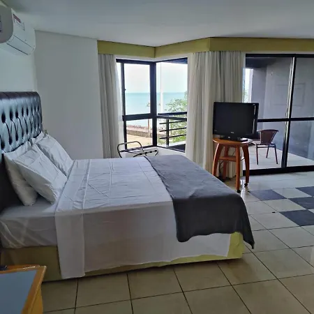 Apartamento Iate Plaza - Calçadão - Frente Mar Flat 205 *